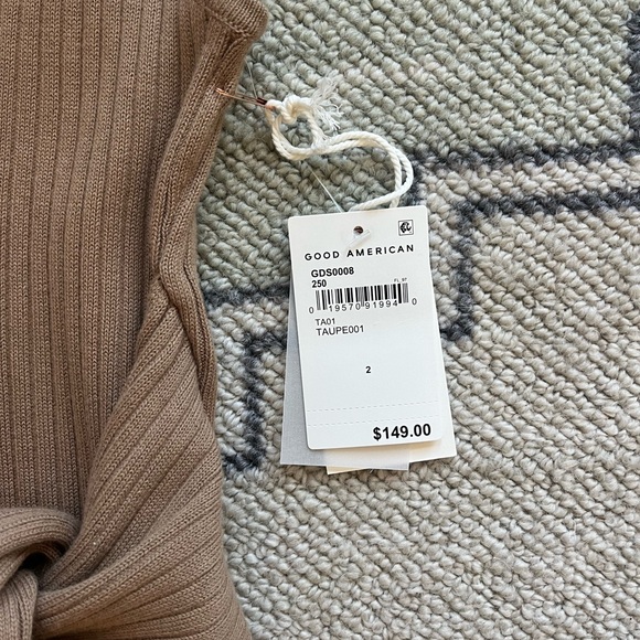 Sleek and simple Good American dress for all occasions. Taupe ribbed-knit. - Picture 6 of 7